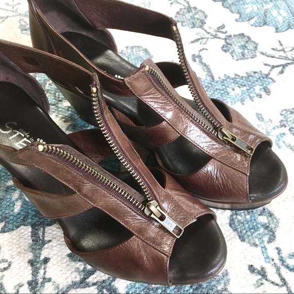 One Of A Kind Brown Leather Platform Sanals - Picture 3 of 8